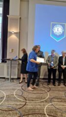 Robyn receiving her ALLI certificate