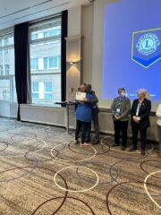 Robyn receiving her ALLI certificate